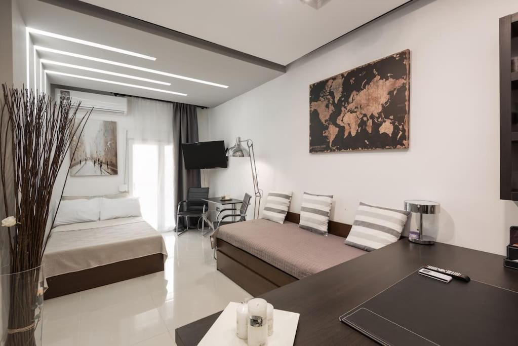 Modern Office Apartment.Wifi,2A/C,Luxury Fur/Tures سالونيك المظهر الخارجي الصورة