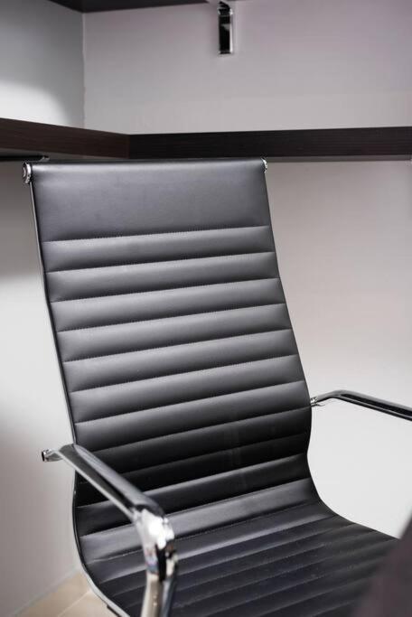 Modern Office Apartment.Wifi,2A/C,Luxury Fur/Tures سالونيك المظهر الخارجي الصورة