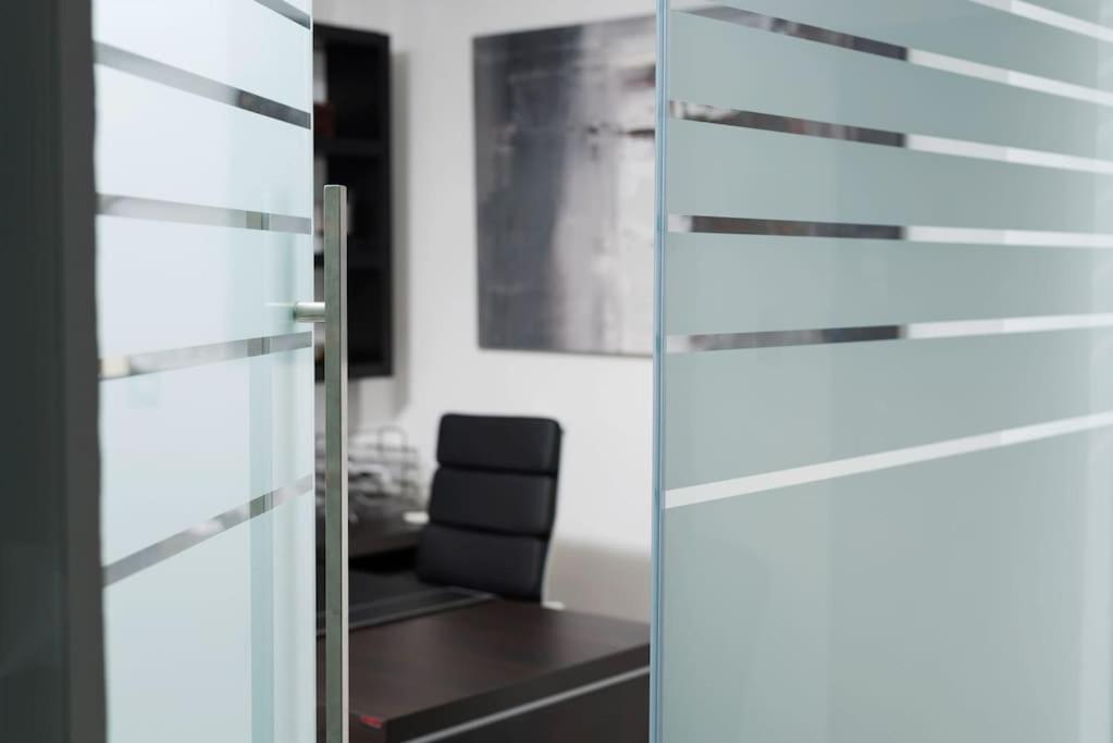 Modern Office Apartment.Wifi,2A/C,Luxury Fur/Tures سالونيك المظهر الخارجي الصورة