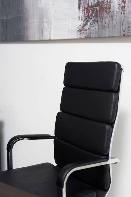 Modern Office Apartment.Wifi,2A/C,Luxury Fur/Tures سالونيك المظهر الخارجي الصورة